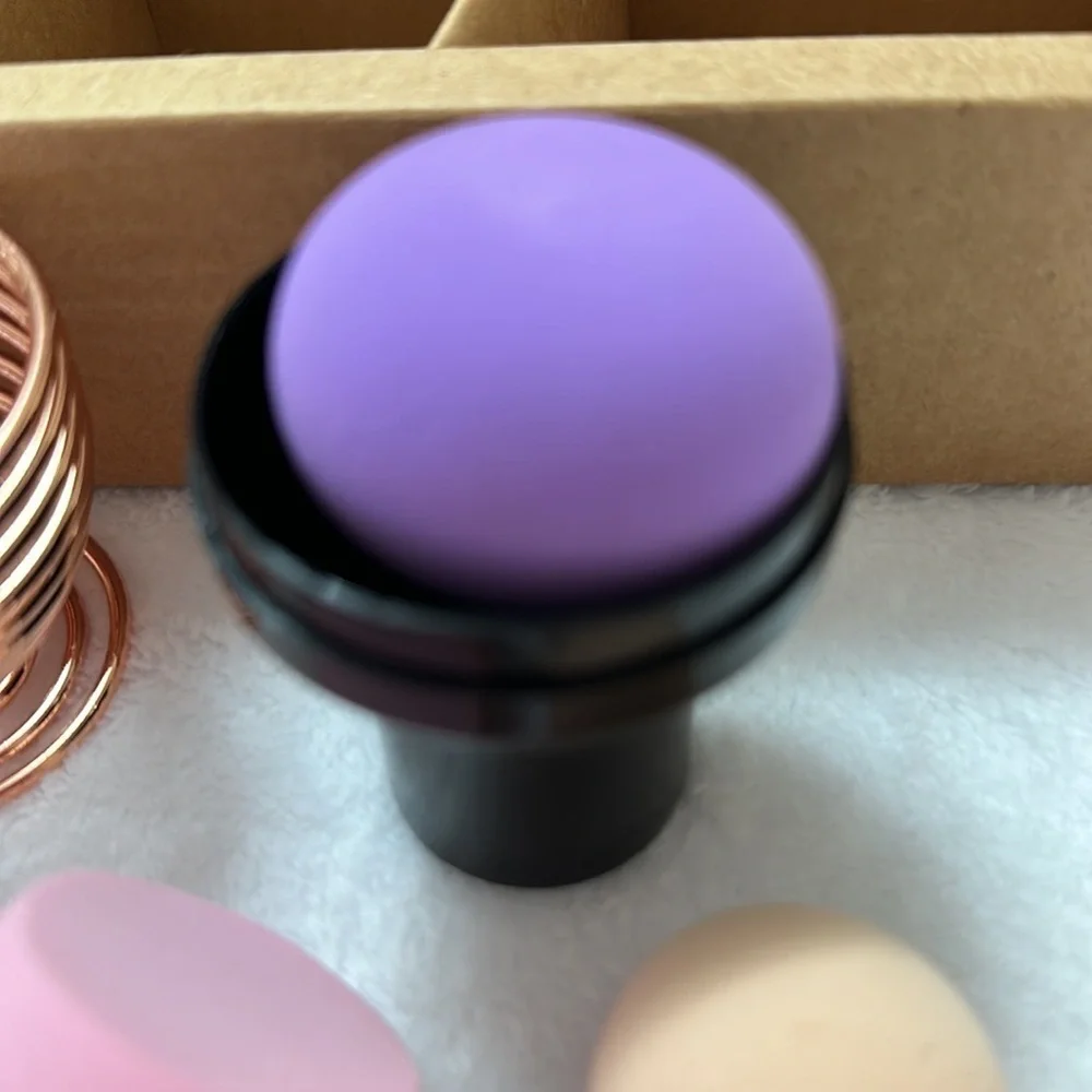 Makeup Sponge Set With Holder 6 Pieces New